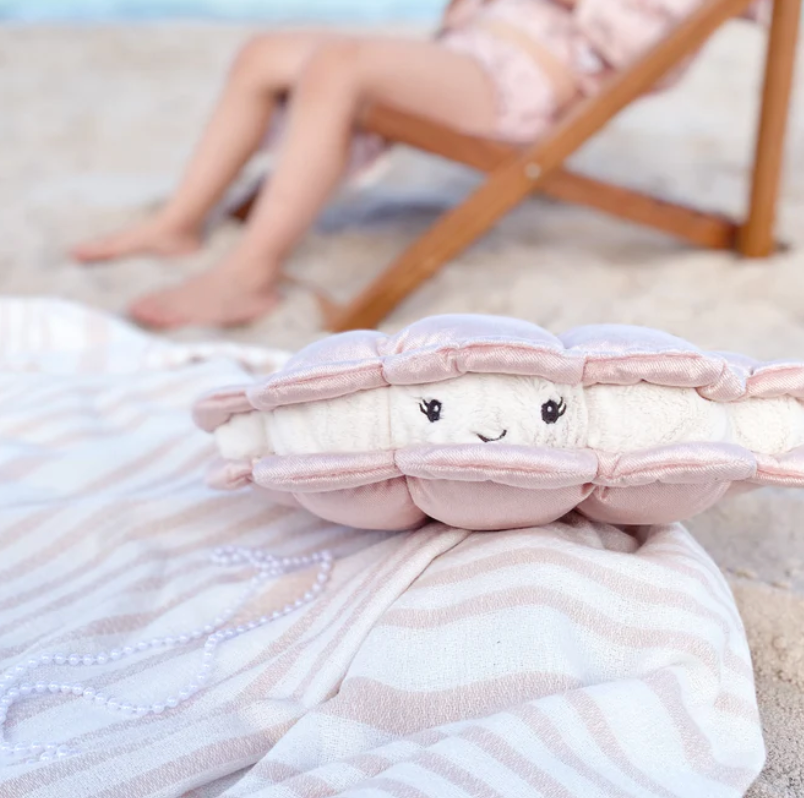 Pink Oyster Pillow with Pearl