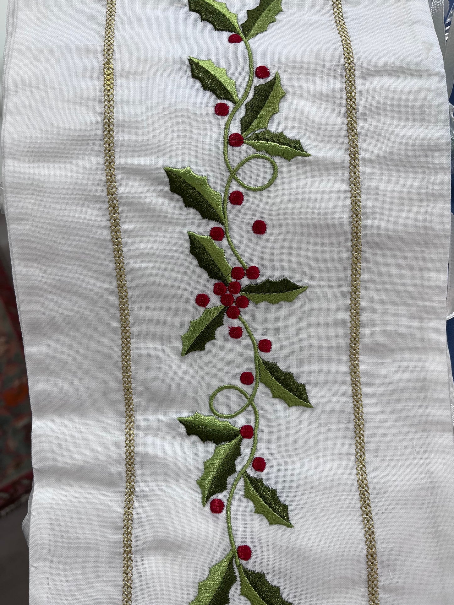 Holly Embroidered Wine Bag