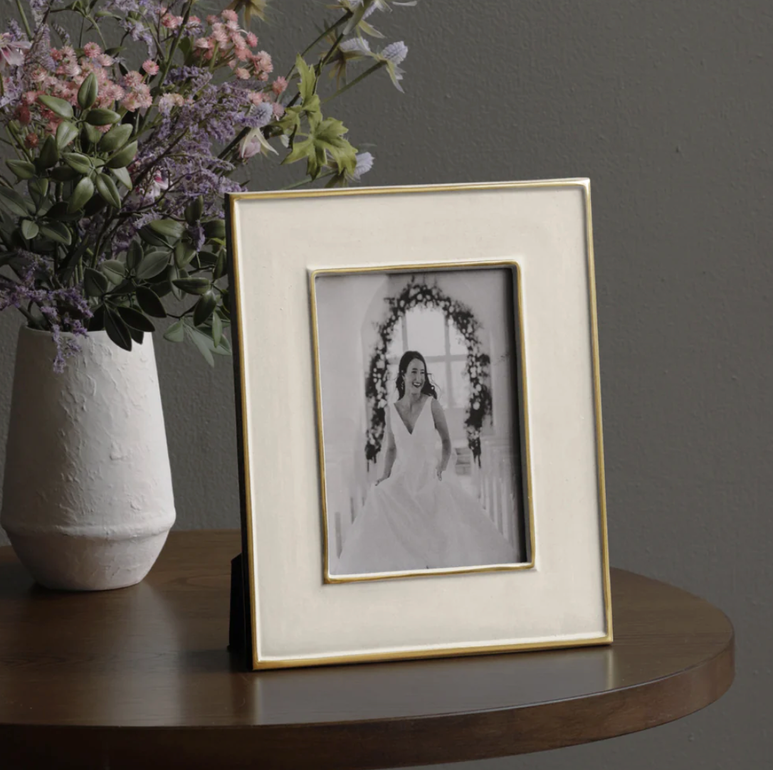 Beatriz Ball Cream Frame